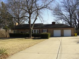 17019 Paradise Ln, Independence, MO 64057
