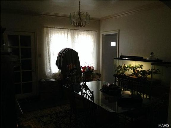 3rd image of 7041 Etzel Ave