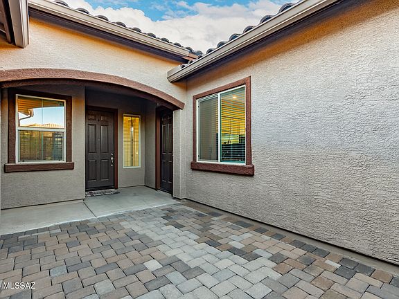 3rd image of 10837 N Iron Peak Dr