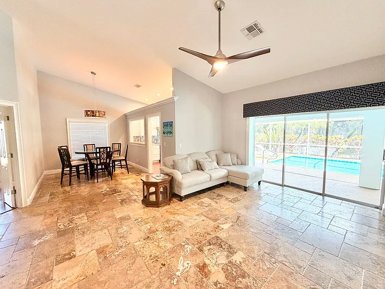 6642 Middlesex Pl — Photo 3