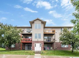 10 Zeller Xing APT 310, North Liberty, IA 52317