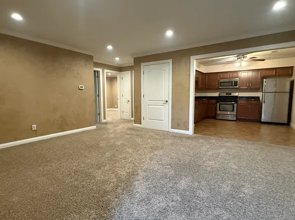 105 Floss Mar Ct, East Peoria, IL 61611