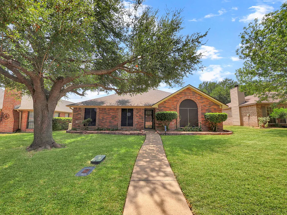 4522 Lone Star Trl