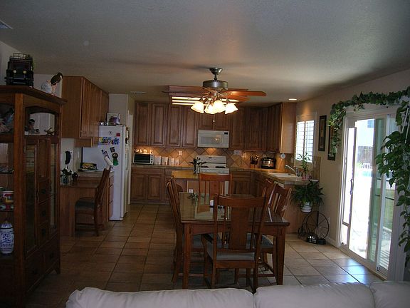 Large Kitchen W/custom features.