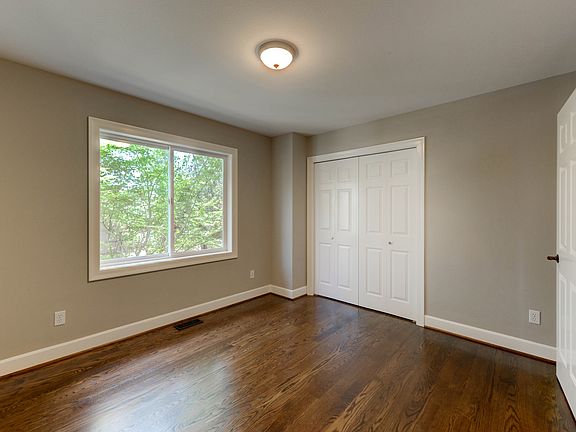 2nd image of 129 13th Ave