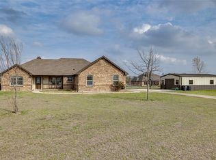 105 S Casey Ct, Springtown, TX 76082