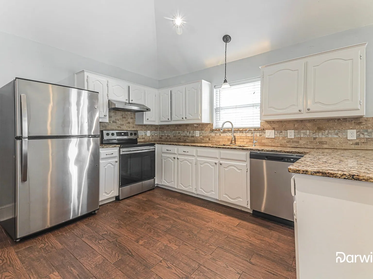 4 bed, 3.0 bath, 2053 sqft, $2,345 — Photo 3