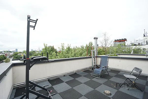 Rented by Rennit Inc. | media 23