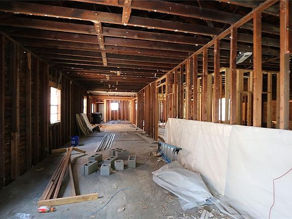 5th image of 2117 Spain St