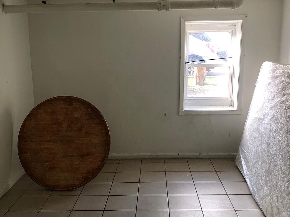 1st image of 1936 S Central Ave #1