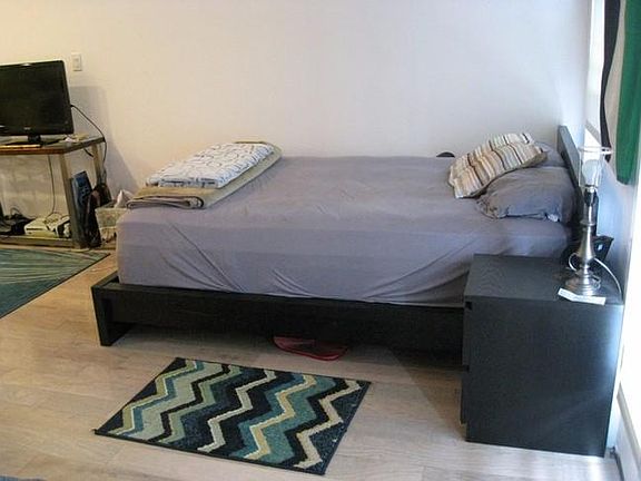 3rd image of 2318 N Park Ave APT 3F