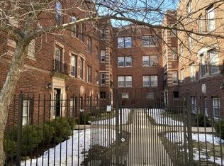 126 Clyde Ave APT 3, Evanston, IL