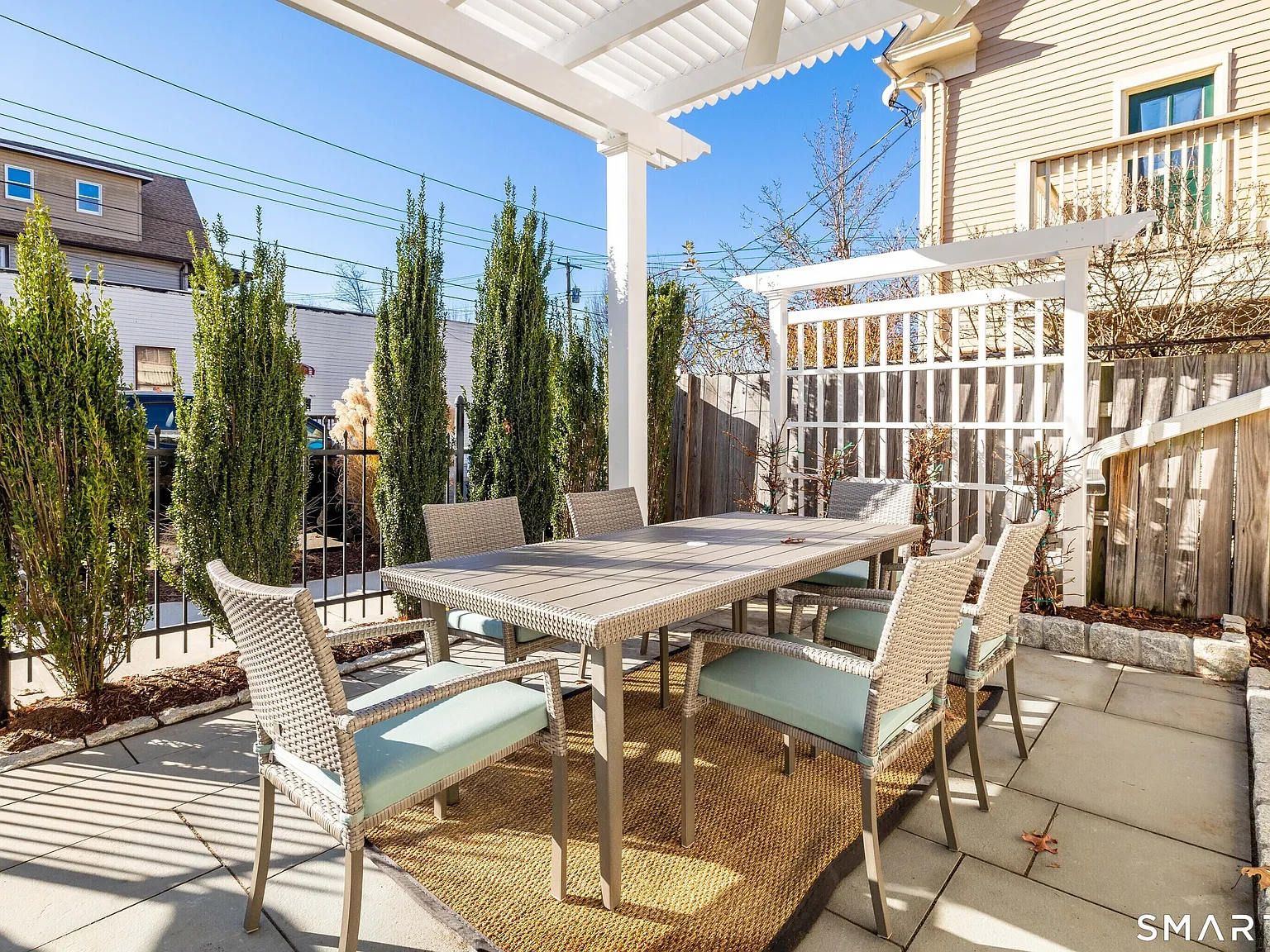 1 bed, 1.0 bath, 608 sqft, $1,950 — Photo 3