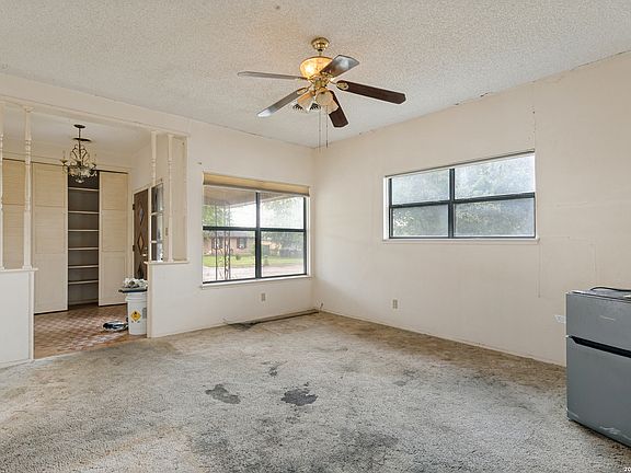5th image of 12703 MIDDLE LN