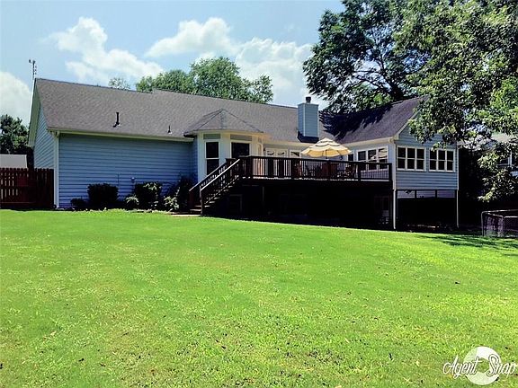 2nd image of 3511 Cherry Creek Ct SE