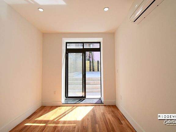 4th image of 464 Irving Ave #1