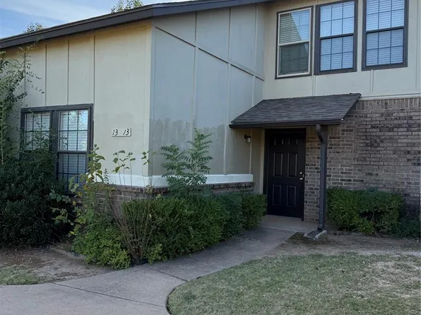 13813 Crossing Way W, Edmond, OK 73013