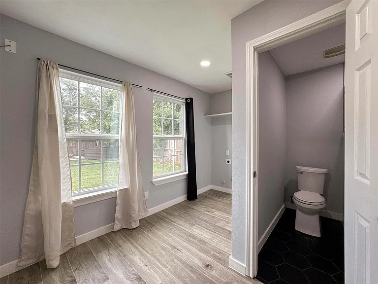 730 Dunkley Dr — Photo 19