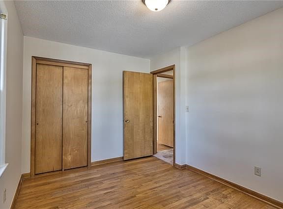 5th image of 1201 NE Shady Lane Dr