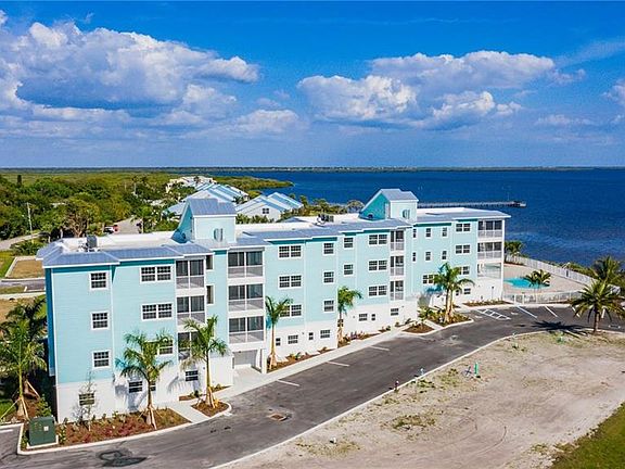 4th image of 14550 River Beach Dr #B-304