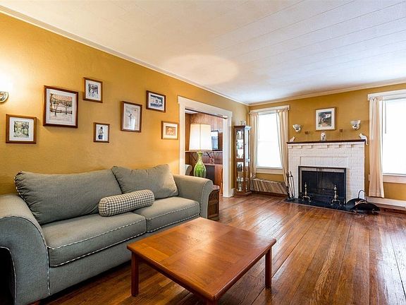 4th image of 28-25 212th St