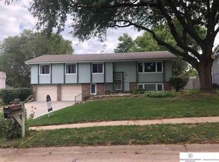 12215 Cuming St, Omaha, NE 68154