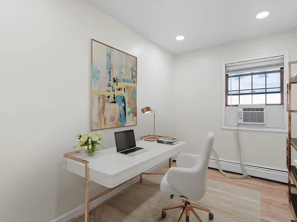 56 Poplar Street image 15 of 24