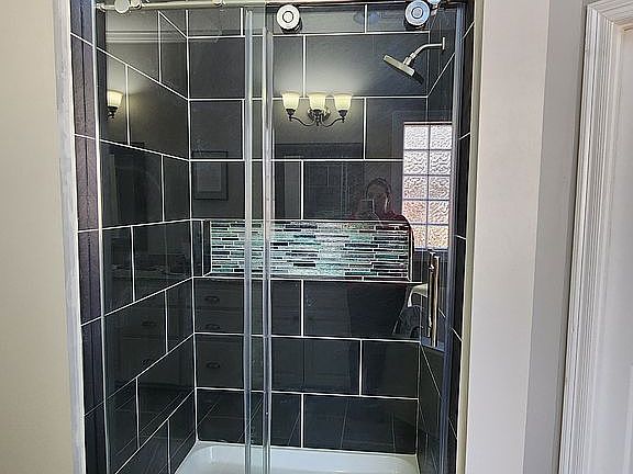Master shower
