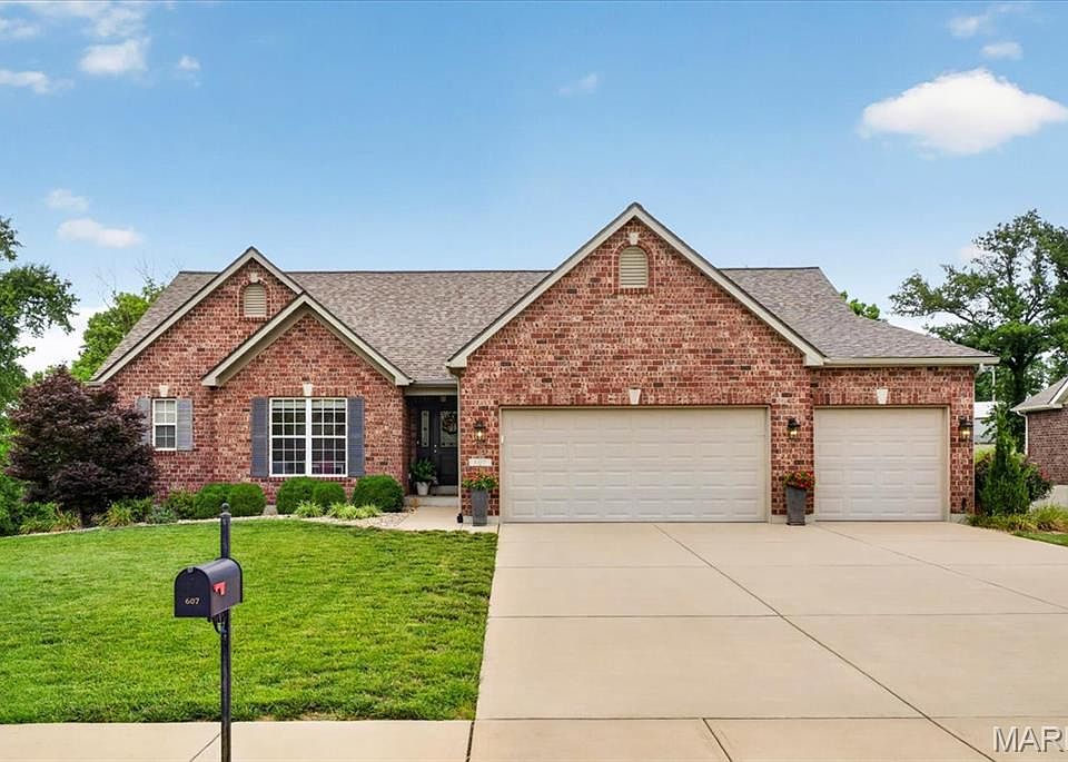 1st image of 607 Laura Ct