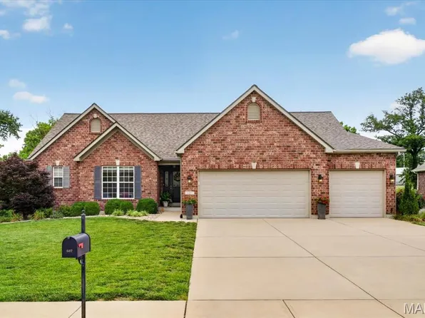 607 Laura Ct, Columbia, IL 62236