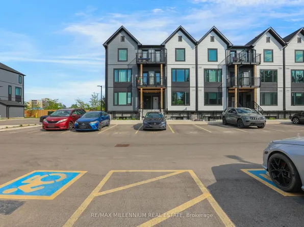 708 Woolwich St #206, Guelph, ON N1H 3W8