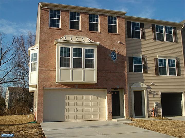 1st image of 601 Sweetgum Ln #601