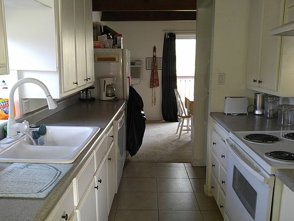 4th image of 16499 Lake Shore Dr