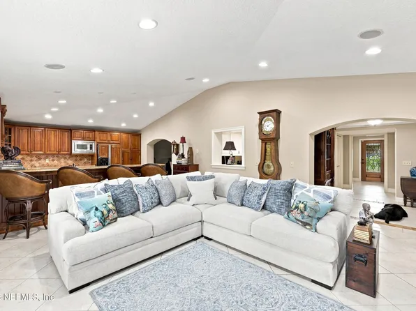3615 VIA DE LA REINA, Jacksonville, FL 32217