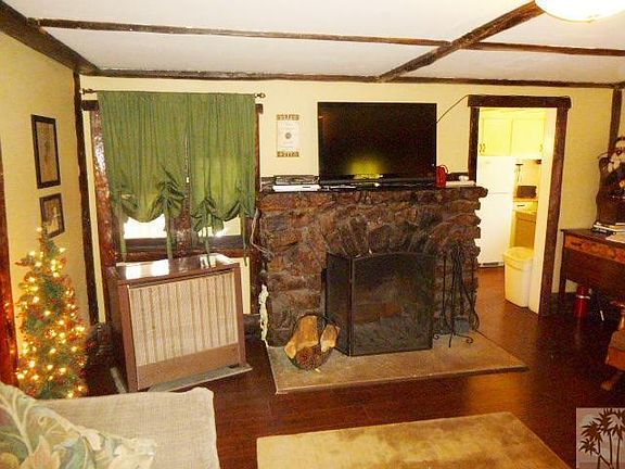 5th image of 809 Talmadge Rd