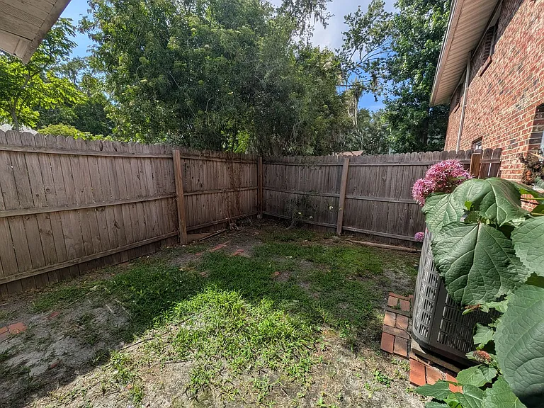 6036 Bizier Rd E — Photo 21