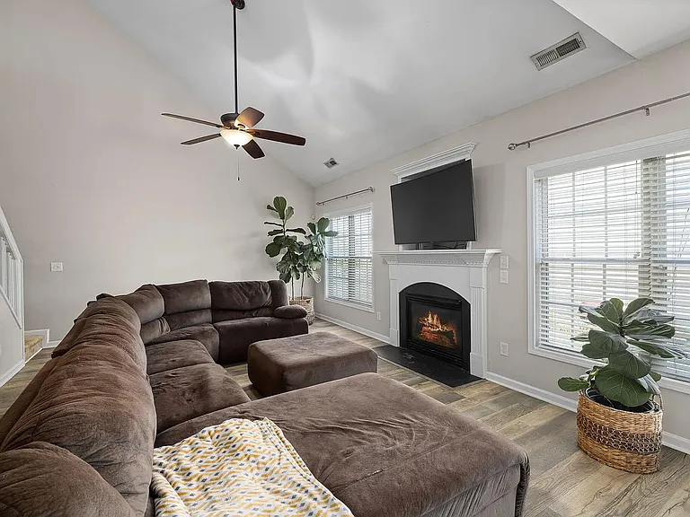 2029 Cartier Ruby Ln — Photo 14