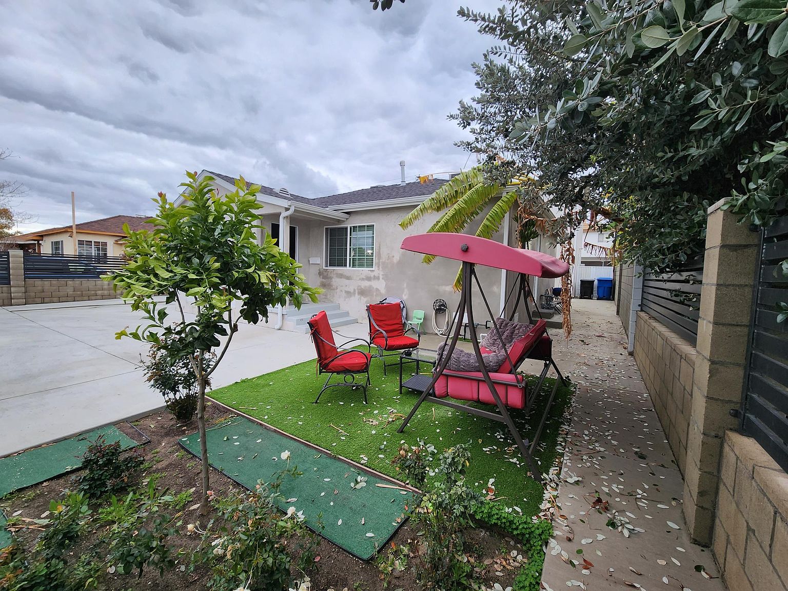 14201 Burton St Panorama City CA 91402 Zillow