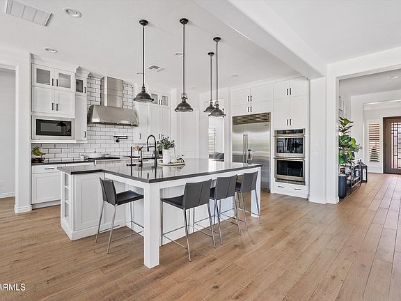 3rd image of 2562 E CLARK Drive