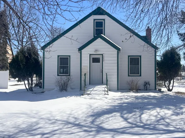 5900 Maple St, Rockford, MN 55373