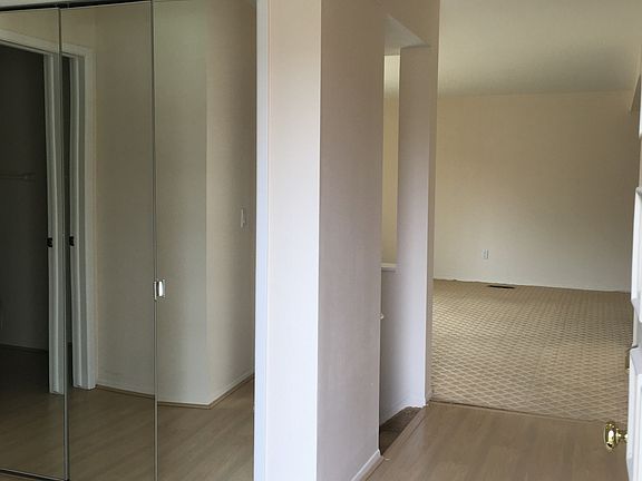 3rd image of 3006 Moon Lake Dr #116