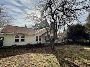 415 Old Mc Cloud Rd, Mount Shasta, CA 96067