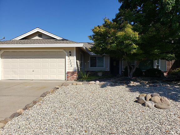 2nd image of 1305 Silver Spur Cir