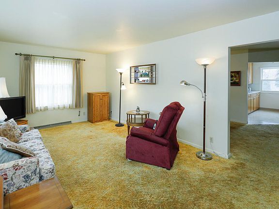 4th image of 3125 Onondaga Ave