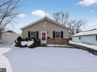 9 Maise Ave, Marcus Hook, PA 19061