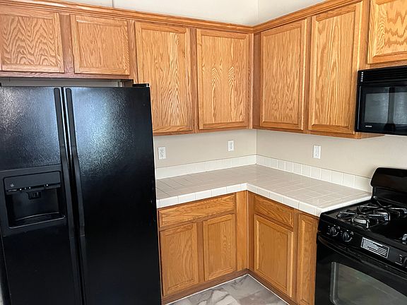 3rd image of 9471 Perennial View Ave