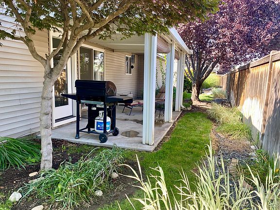 5th image of 6066 N Lakeshore Way
