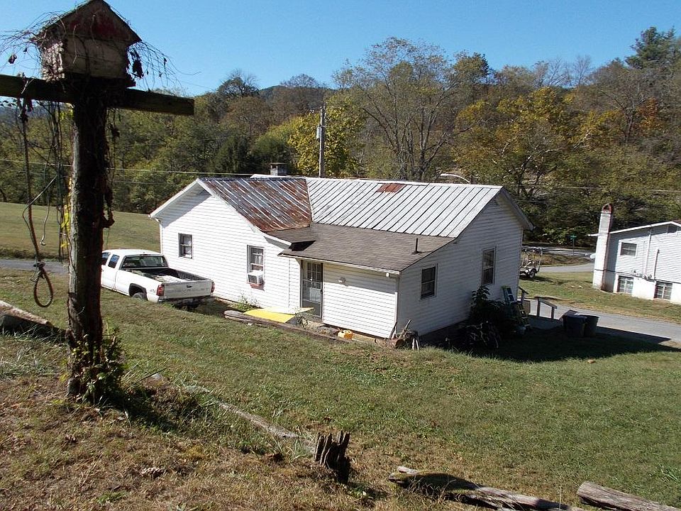 1st image of 106 Media St