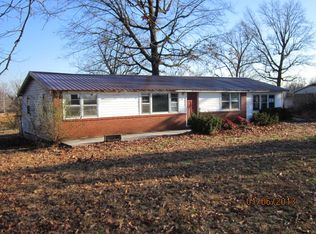 2340 Edwards Mill Rd, Hopkinsville, KY 42240