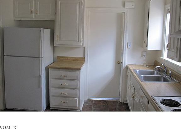 5th image of 8614 Oakcroft Dr